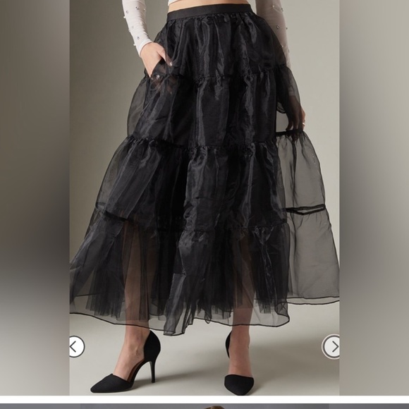 Francesca’s black maxi circle skirt XS - Picture 4 of 4